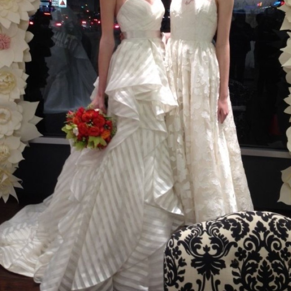 Hayley Paige Guindon Wedding Dress 2 of 2 posts - Picture 13 of 14